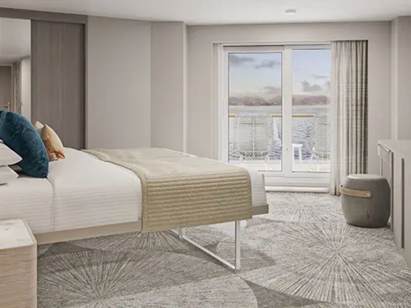 Aft-Facing Suite with Large Balcony